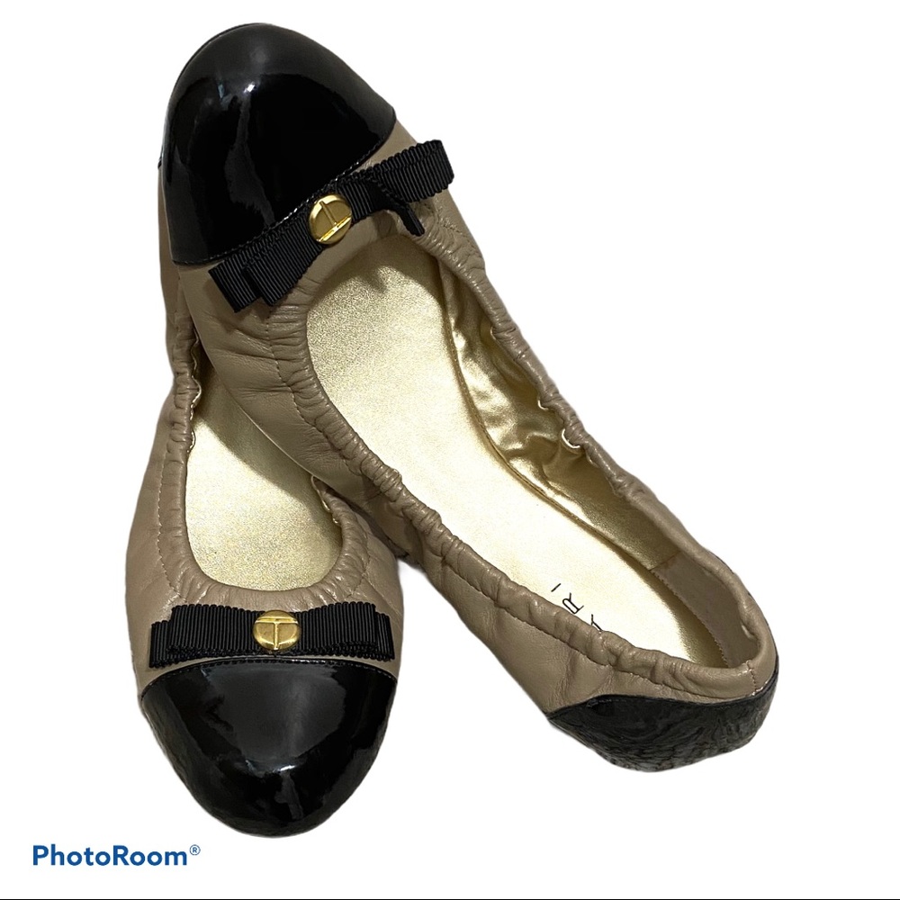 Tahari Scrunch Flats Black & Taupe Size 7.5
